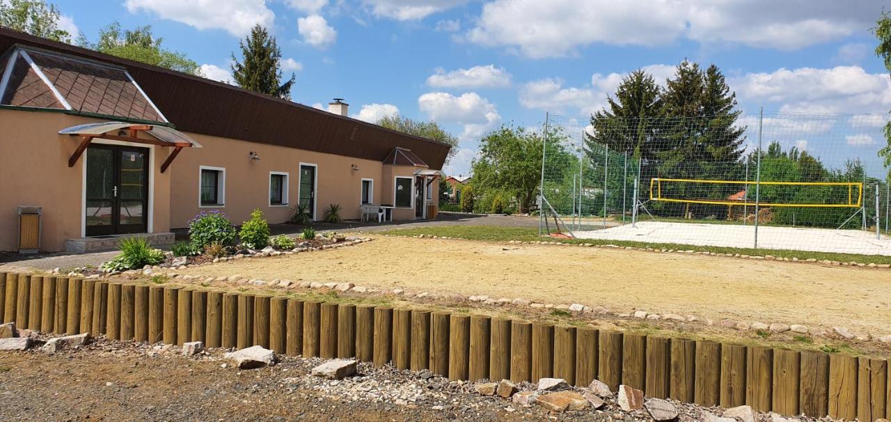 Penzion A Hospudka U Anny Nove Sedlo Exterior photo